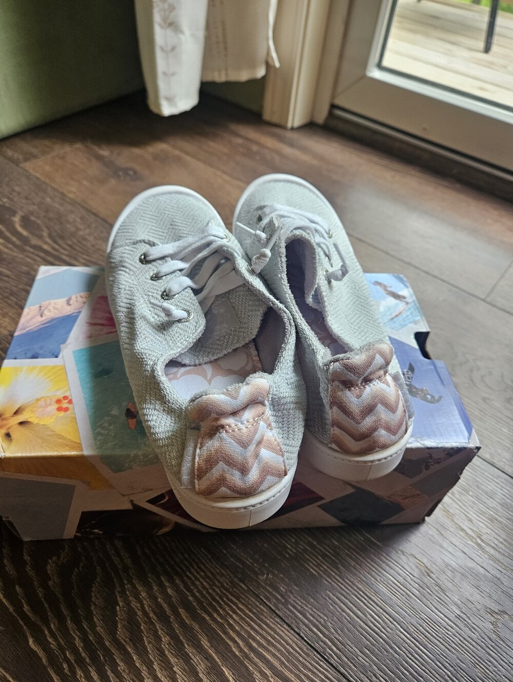 Womens Roxy Bayshore Sneakers - Picture 3 of 6